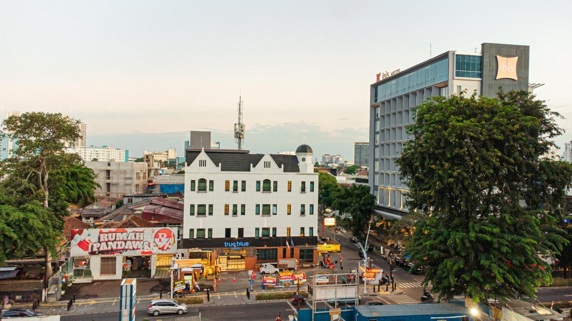 True Blue Hotel Menteng Jakarta Exterior foto